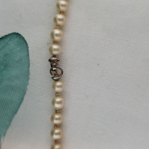 Pearl Choker - Picture 2 of 4